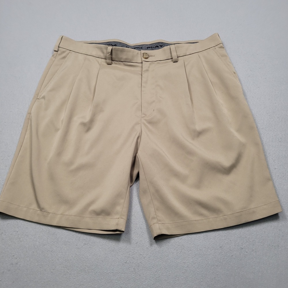 Roundtree & Yorke Performance Mens Khaki Pleated Shorts 38 Tan Stretch DI3760